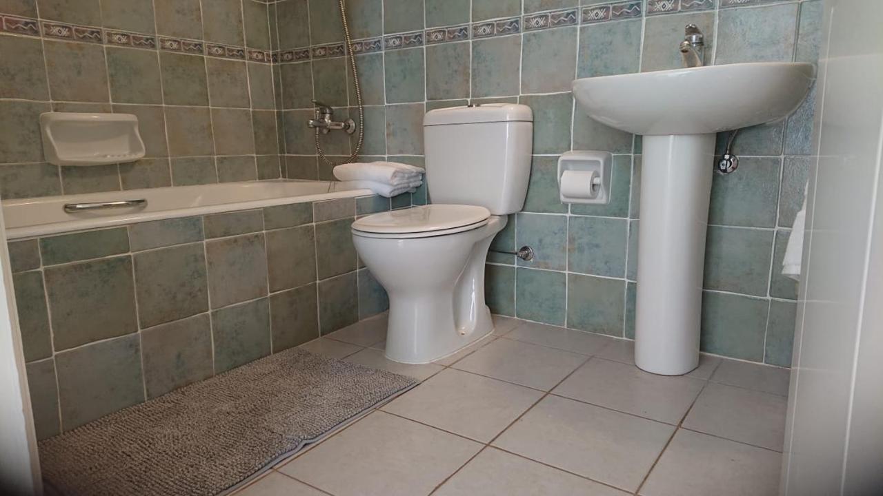 Sea View Apartment Peyia, Paphos Bagian luar foto